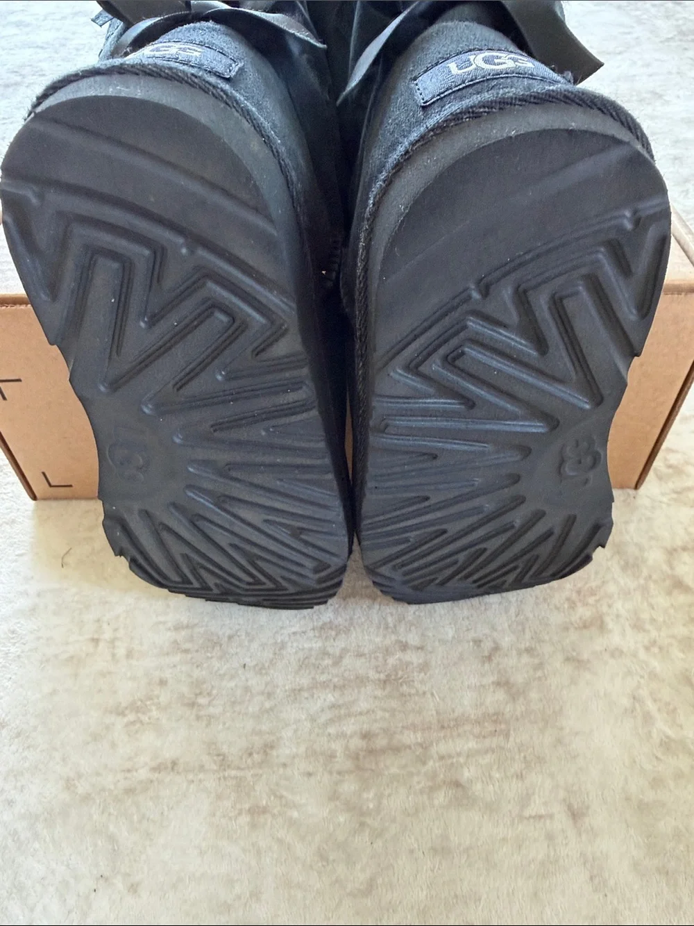 UGG Kids' Bailey Bow II Boot Size 2